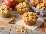 Gâteau aux pommes revisité façon crumble ou muffins : un délice testé et validé