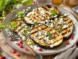 J’ai adopté cette aubergine à la feta grillée et mes invités en redemandent
