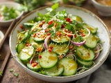 J’ajoute toujours cette vinaigrette à ma salade de concombre et tout le monde en redemande