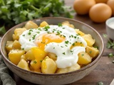 Salade tiède pommes de terre, œuf mollet & yaourt : mon secret pour l’addiction