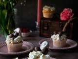 Cupcakes vanille à la confiture de framboises