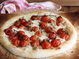Pizza avec tomates et thon sans gluten