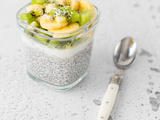 Pudding de chia coco-banane-kiwi