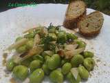 Salade de fèves fraîches au vinaigre balsamique et pecorino