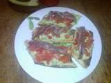 Crostinis avocat, tomates et anchois