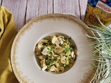 Coquillettes au curry, poulet, petits pois & amandes