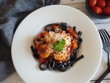 Spaghettis noirs à la crevette et tomates