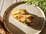 Tartine guacamole et halloumi grillé