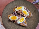 Tartines de chou rouge & oeufs
