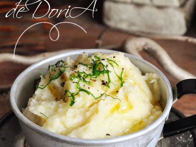 Écrasé de pommes de terre au four à la truffe blanche et huile de truffe  facile : découvrez les recettes de Cuisine Actuelle