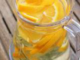 Eaux infusées: orange et romarin/citron vert et myrtilles/citron et menthe