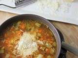Minestrone (soupe italienne aux multiples légumes)