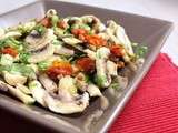 Salade de champignons crus au basilic et tomates demi-séchées
