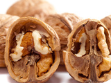 Trois façons de déguster des noix