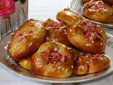 Brioches aux pralines roses