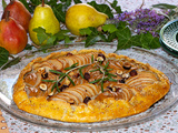 Tarte rustique aux poires à la crème de St-Agur et au miel