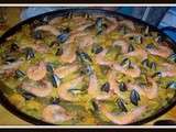 Paella aux fruits de mer et poulet