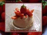 Pavlovas aux fraises et au confit de rhubarbe
