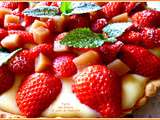 Tarte aux fraises et gelée de rhubarbe