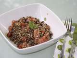 Salade de quinoa aux lentilles vertes et à la truite fumée