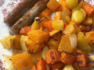 Courge butternut, carottes et pommes de terre au four