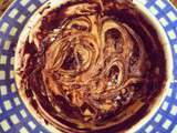 Mug cake chocolat – beurre de cacahuètes