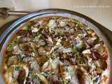 Pizza au pesto santé, jambon et champignons