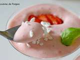 Mousse de fraises parfumée au gingembre et liqueur de basilic (thermogourmet)