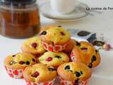 Muffin aux framboises, myrtilles et mascarpone