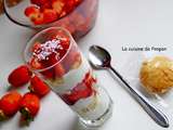 Verrine rouge et blanche, fraise et yaourt