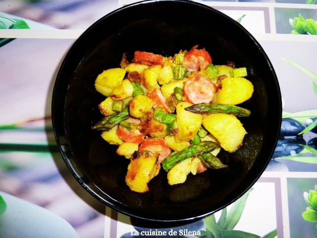 Saucisse De Pomme De Terre à La Poêle