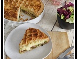 Tourte feuilletée Poireaux Pommes de terre Lardons et Reblochon