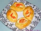 Domatesli poğaça - Petits pains fourrés à la tomate