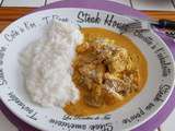 Poulet au curry jaune et nouilles au riz