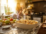Ce crumble aux pommes te replonge en enfance (impossible d’y résister)