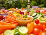 L’ingrédient secret qui rehausse la saveur de votre sauce cocktail pour sublimer vos crudités cet été