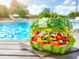 Oubliez le pain : ce sandwich à la pastèque va vous rendre accro cet été