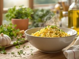 Rentré tard ? Ces pâtes ail-persil prêtes en 8 min vont changer vos soirs de galère