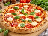 Secret d’une pâte à pizza maison moelleuse et épaisse : recette détaillée