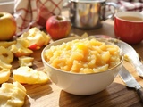 Seulement 3 ingrédients : la compote de pommes la plus gourmande de septembre