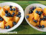 Salade de melon & myrtilles au coulis mangue & abricot [#fruits #dessert]