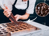 Quel chocolat de couverture choisir pour les professionnels