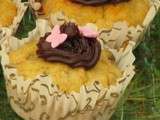 Cupcakes et petits gâteaux banane, noix de coco et chocolat