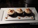 Cupcake chocolat - beurre de cacahuetes et eclat de caramel ( recette de l atelier des chefs)