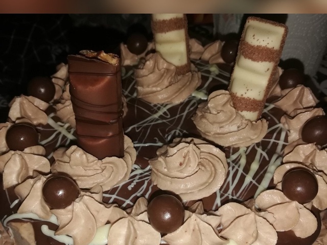 Tiramisu Kinder Bueno - Les Délices de Kenza