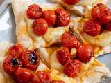Tartines de purée de fèves et tomates rôties