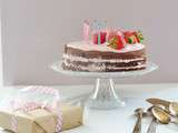 Layer cake chocolat-fraise pour un anniversaire