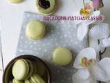 Macarons matcha-cassis