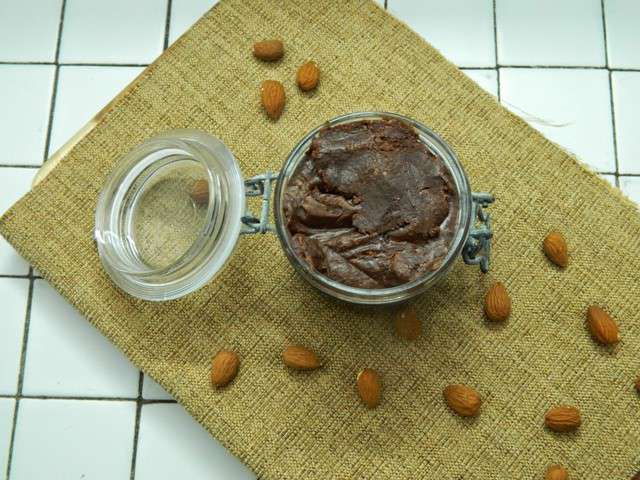 Les Meilleures Recettes de Pâte à tartiner maison et Amande