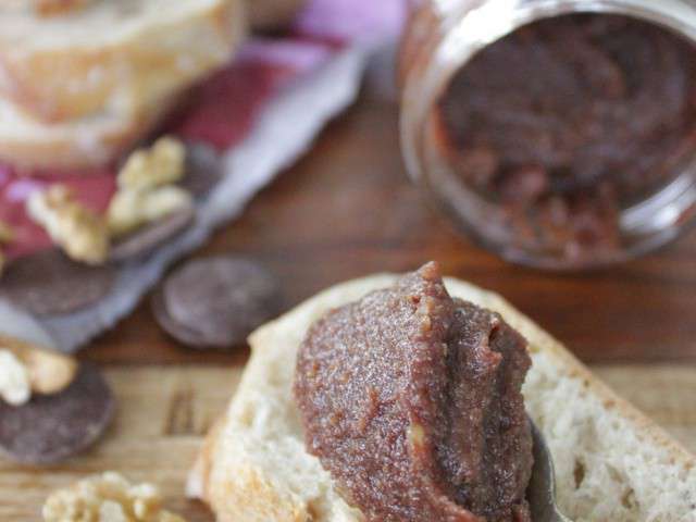 Recettes de Confiture de noix et Chocolat